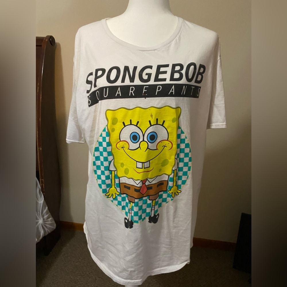 SpongeBob shirt or Nightgown